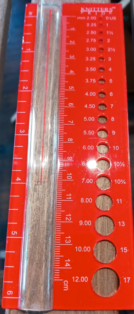 Knitter's Pride Needle Gauge/Magnify